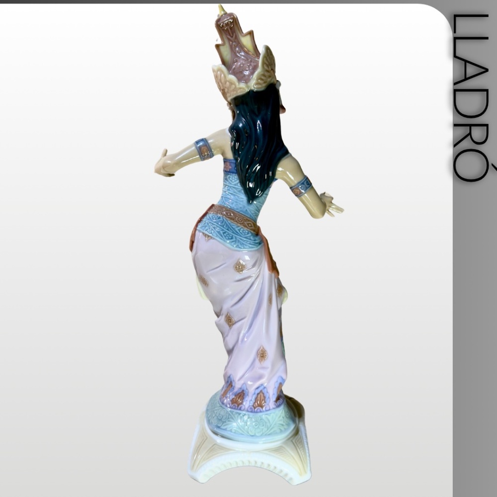 LLADRÓ Bali Dancer Porcelain Figurine - Picture 4 of 14